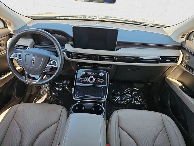 Used 2022 Lincoln Nautilus Reserve w/ Equipment Group 201A image 9