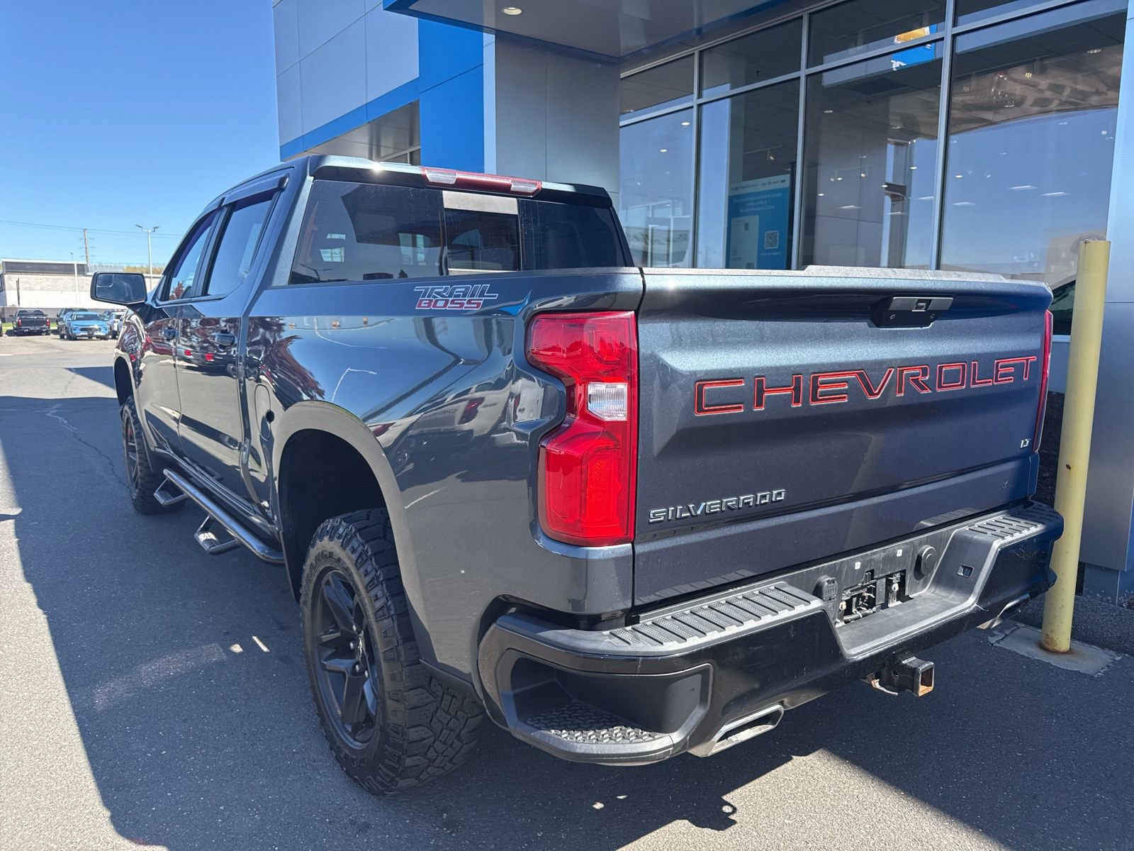 Used 2020 Chevrolet Silverado 1500 LT Trail Boss AWD/4WD image 8