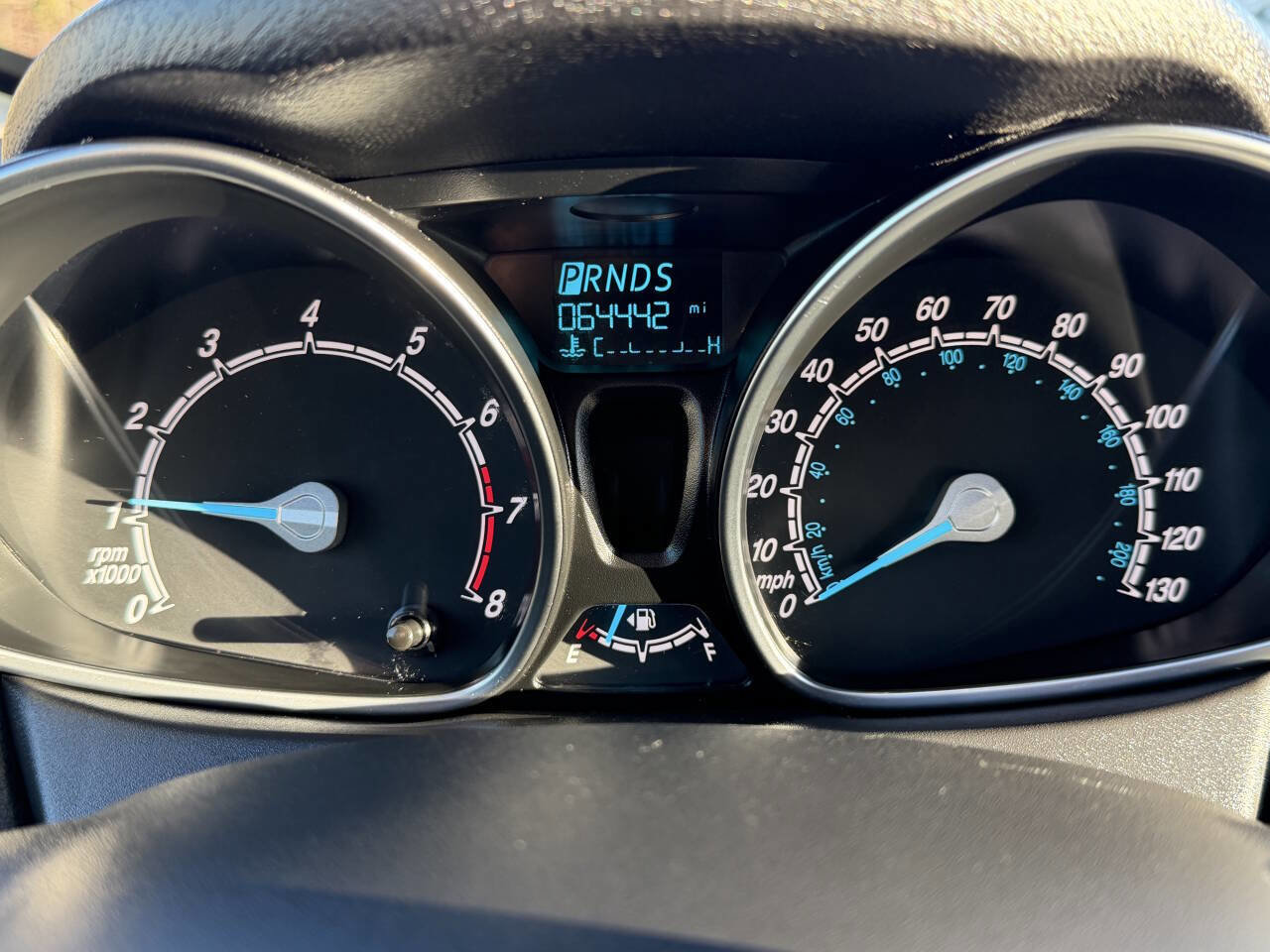 Used 2017 Ford Fiesta SE image 19