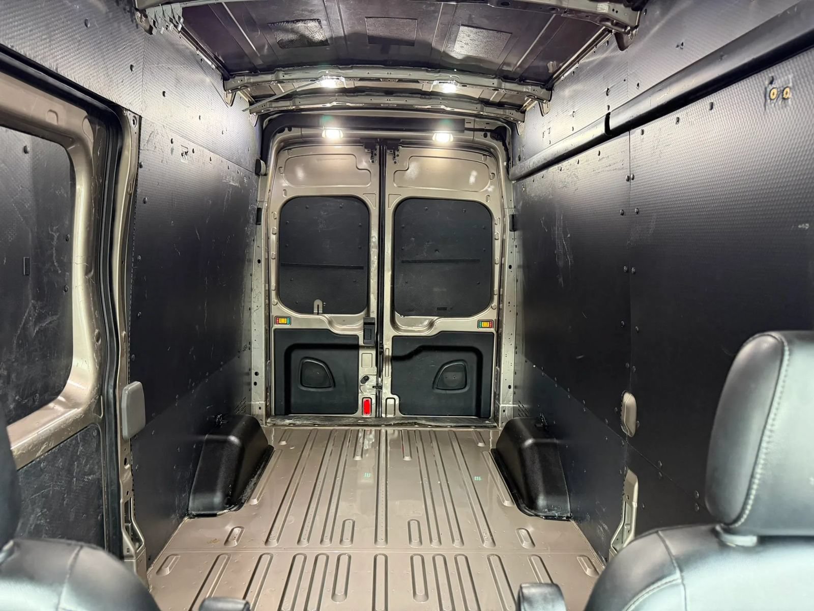 Used 2020 Ford Transit 350 148 High Roof w/ Load Area Protection Package RWD image 4