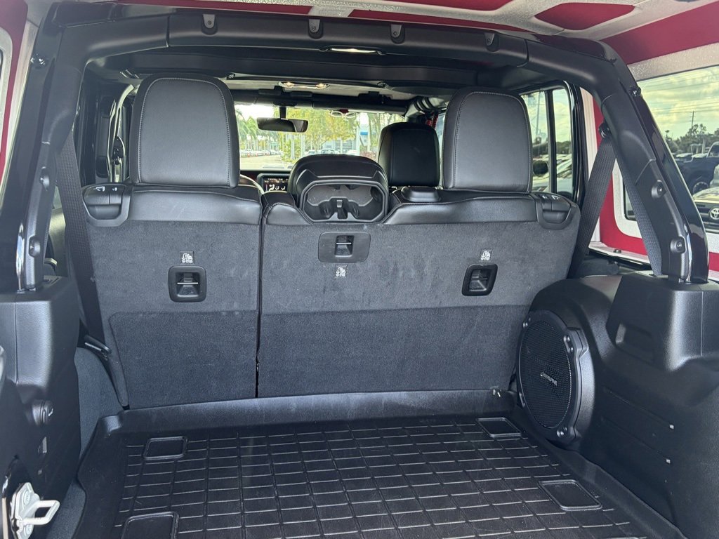 Used 2023 Jeep Wrangler Rubicon w/ Steel Bumper Group image 18