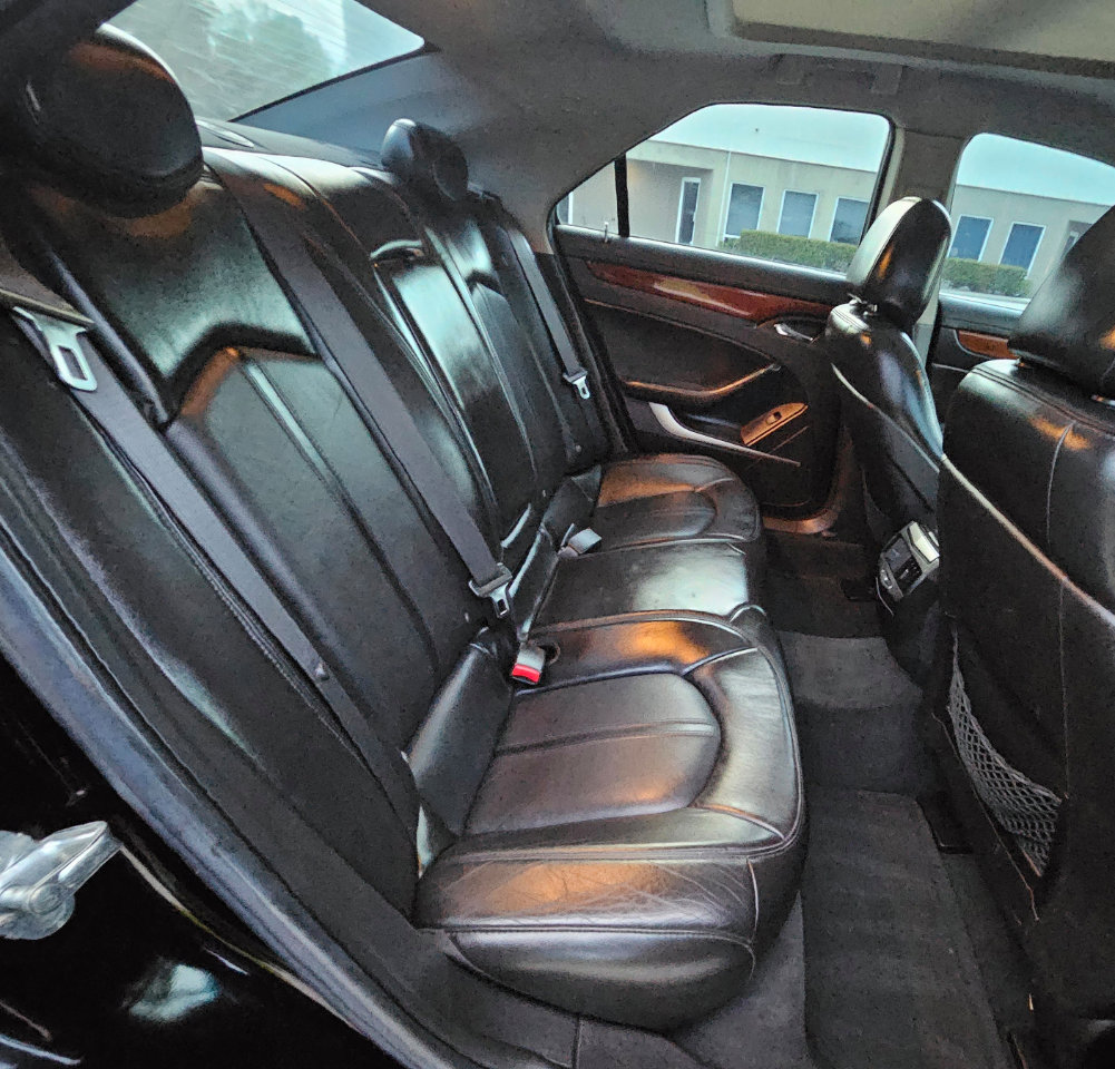 Used 2010 Cadillac CTS Premium image 16