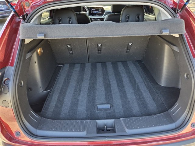 Used 2025 Chevrolet Trax LT image 22