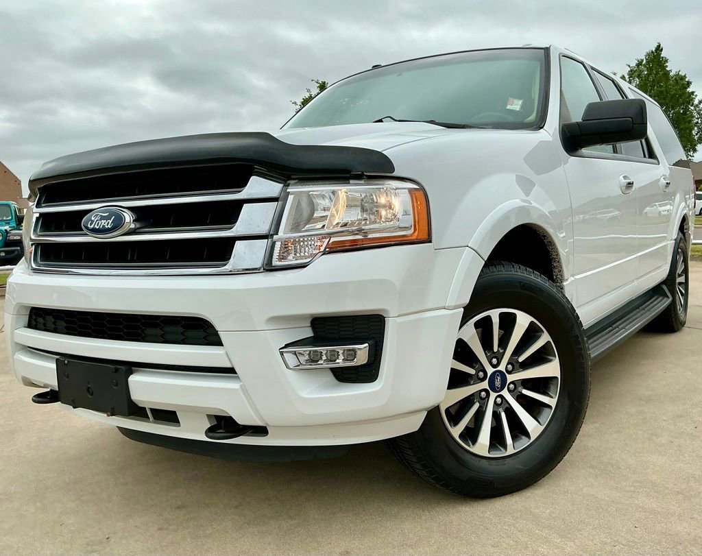 Used 2017 Ford Expedition EL XLT w/ Equipment Group 201A AWD/4WD image 3