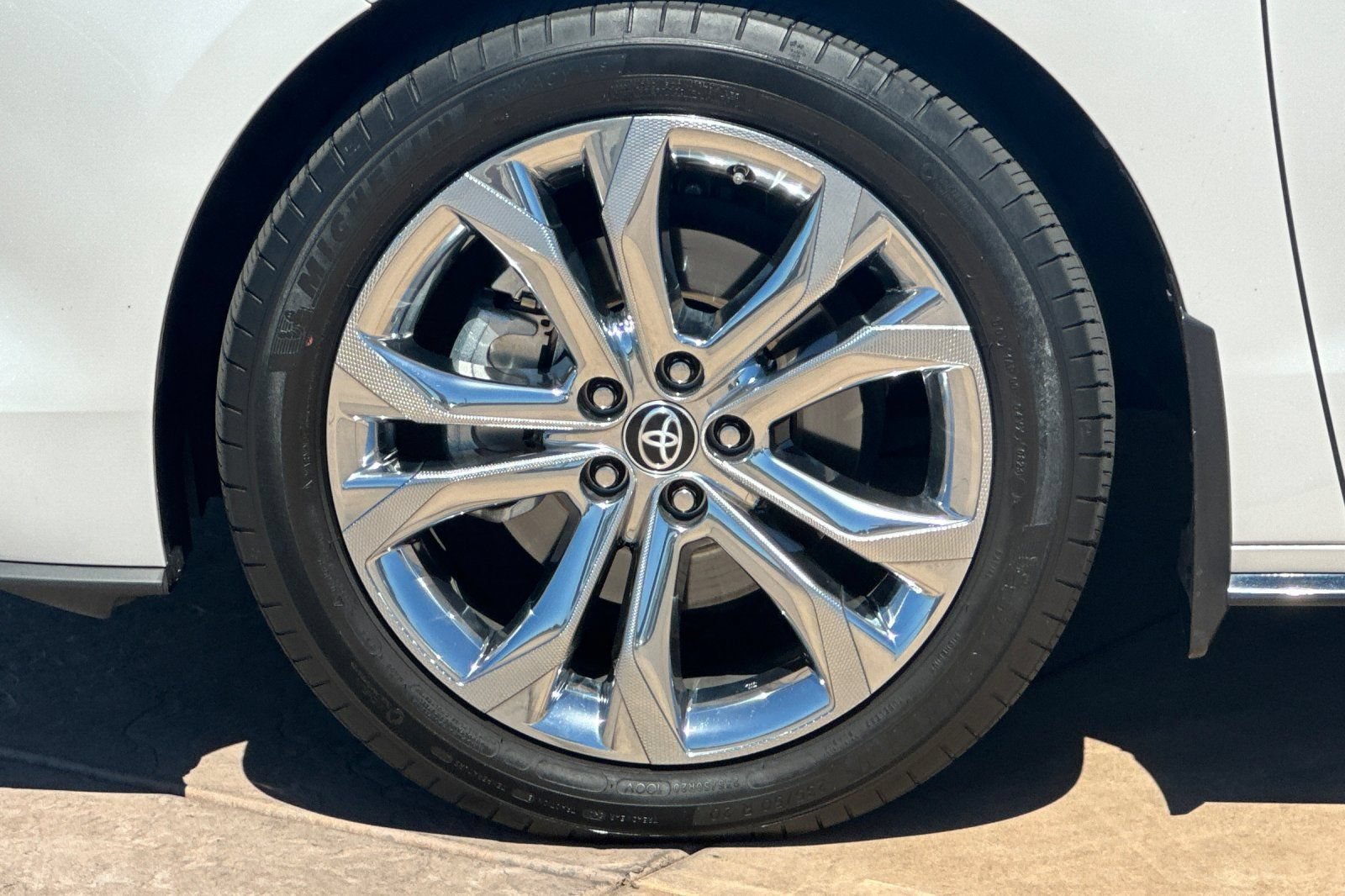 Certified 2023 Toyota Sienna Platinum FWD image 33