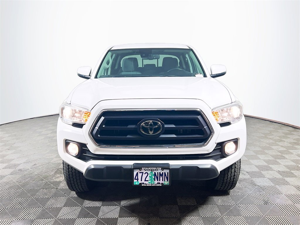 Certified 2021 Toyota Tacoma SR5 image 3