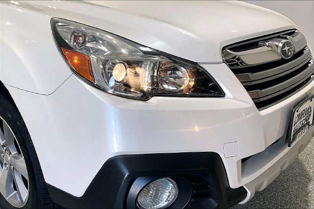 Used 2014 Subaru Outback 2.5i Limited AWD/4WD image 41