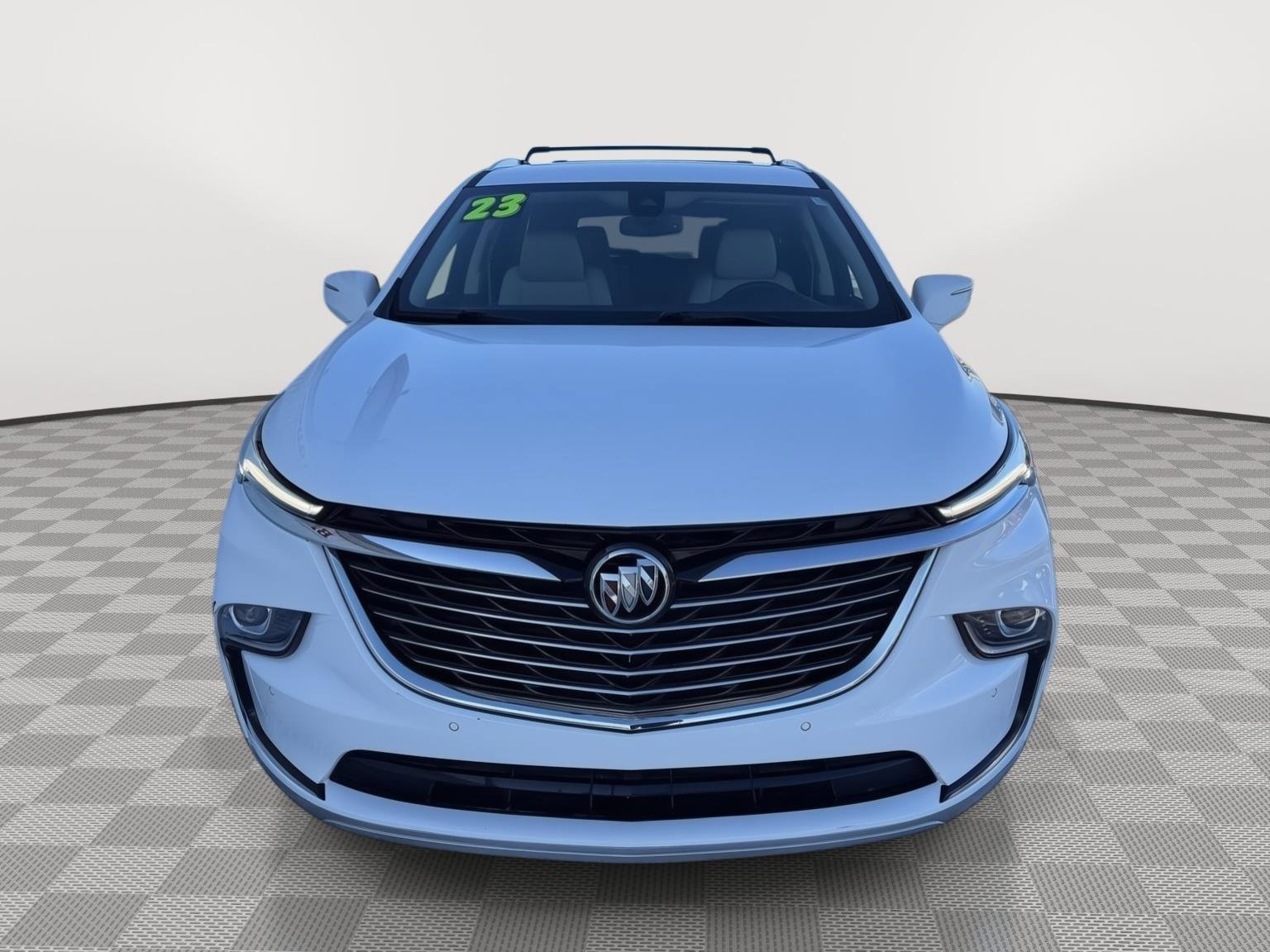 Used 2023 Buick Enclave Essence image 8