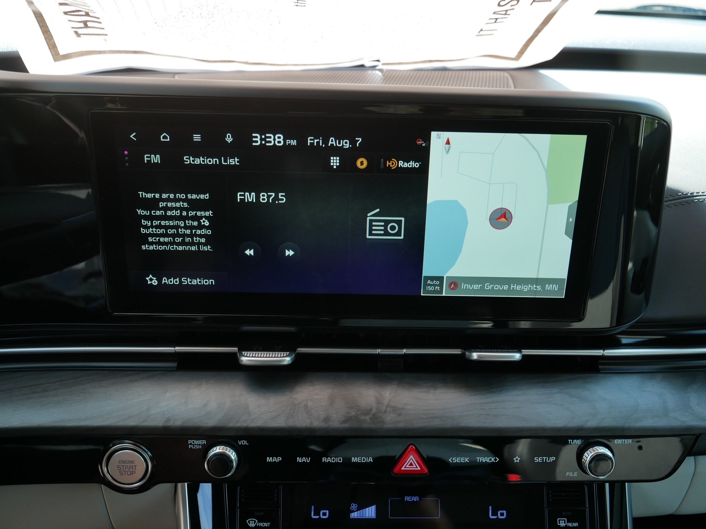 Certified 2024 Kia Carnival EX FWD image 22
