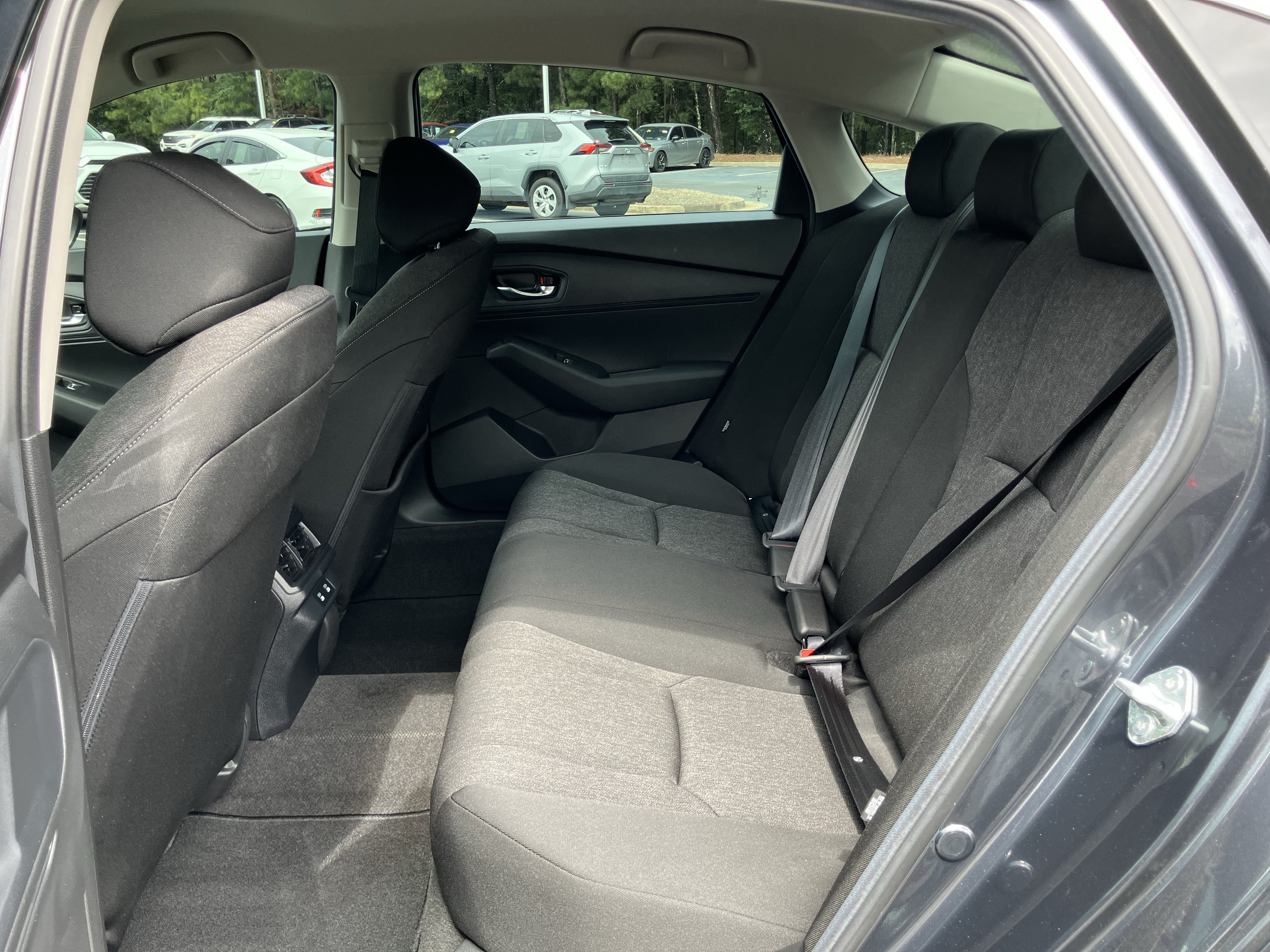 Used 2025 Honda Accord LX image 31