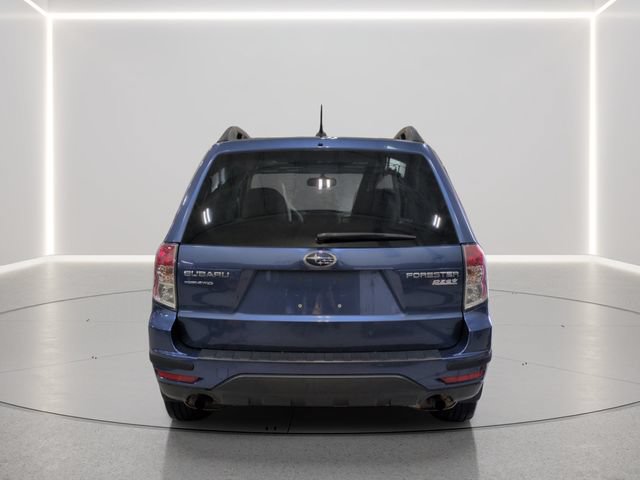 Used 2013 Subaru Forester 2.5X Premium w/ All-Weather Plus Pkg AWD/4WD image 4