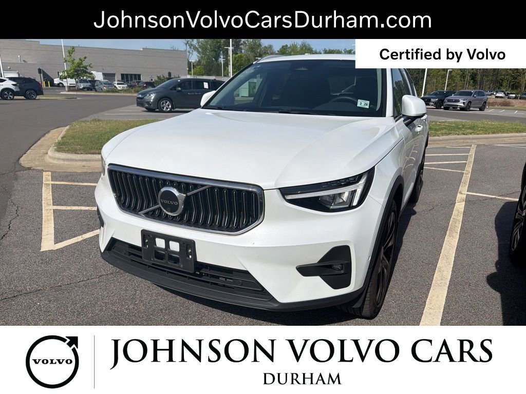 Used 2023 Volvo XC40 B5 Plus w/ Driver Assist Package image 22