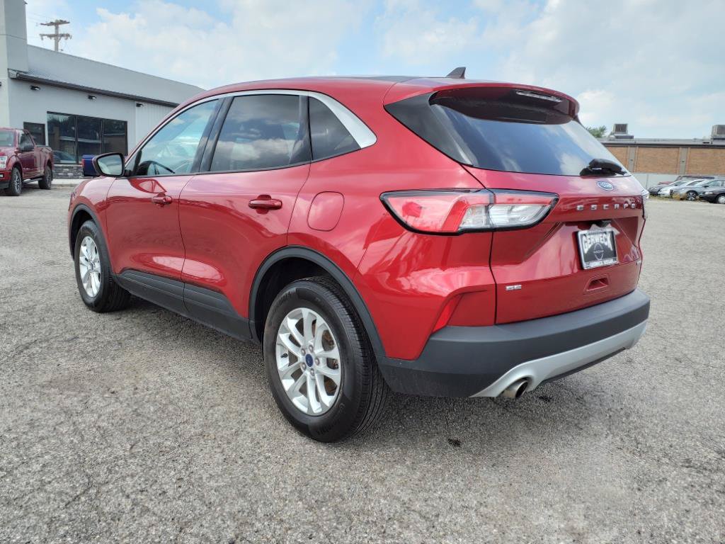 Used 2021 Ford Escape SE w/ Cold Weather Package AWD/4WD image 7