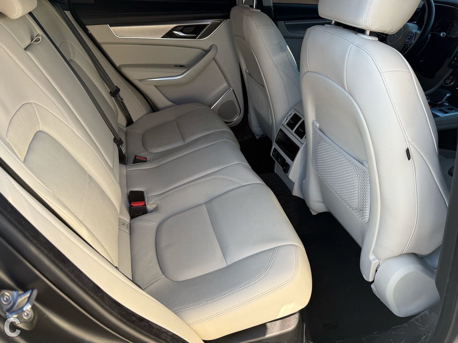 Used 2022 Jaguar F-PACE S image 12