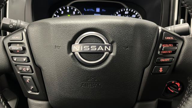 Used 2025 Nissan Frontier SL AWD/4WD image 16