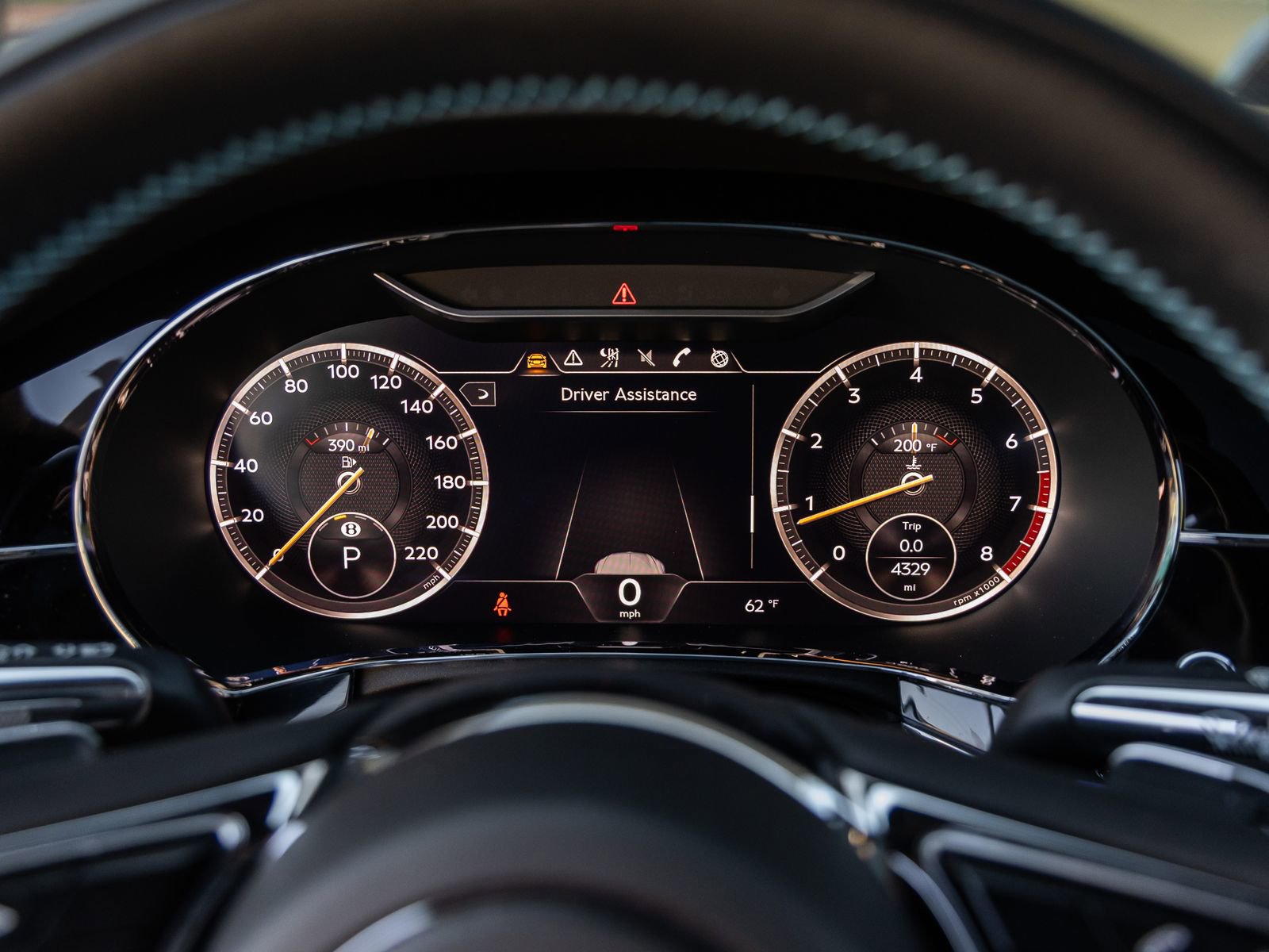 Used 2024 Bentley Continental GT image 31