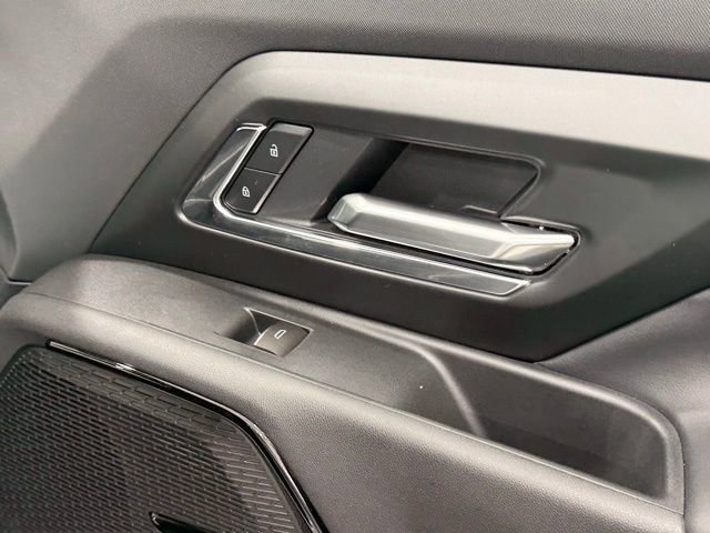 Used 2025 Chevrolet Silverado EV LT image 24