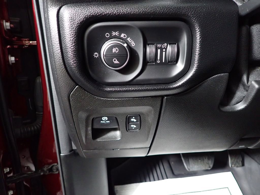 Used 2019 RAM 1500 Big Horn AWD/4WD image 23