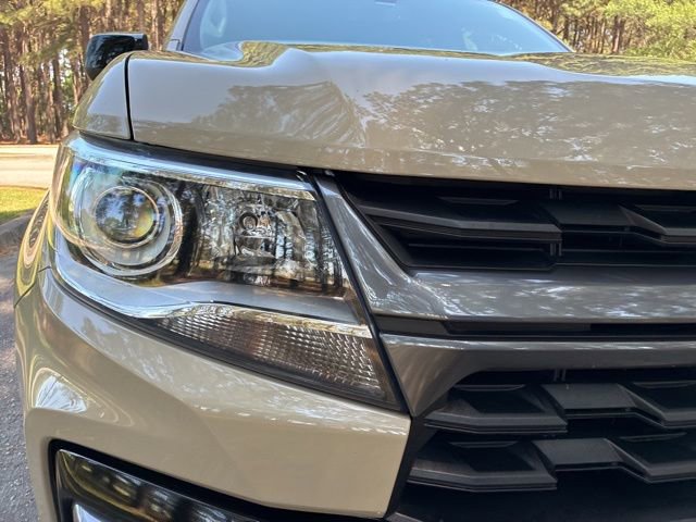 Used 2022 Chevrolet Colorado Z71 AWD/4WD image 9