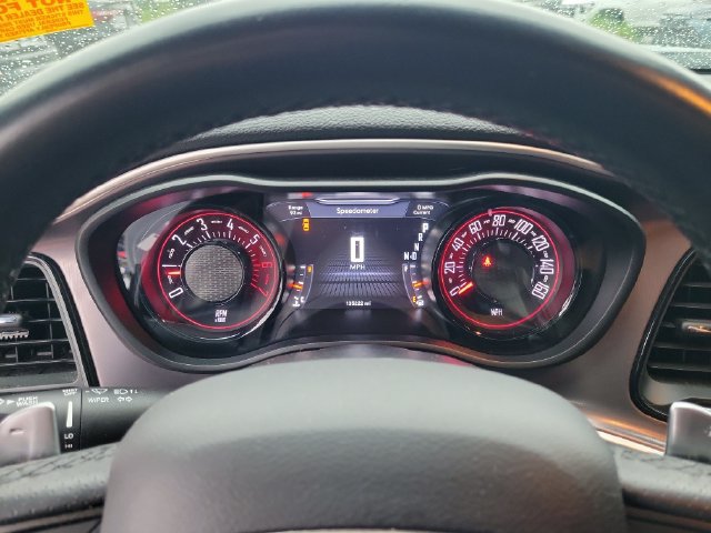 Used 2022 Dodge Challenger R/T w/ Driver Convenience Group RWD image 16
