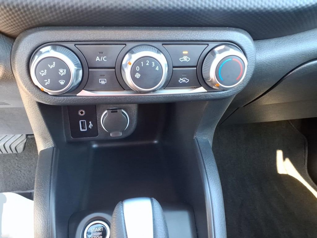 Used 2024 Nissan Kicks S image 22