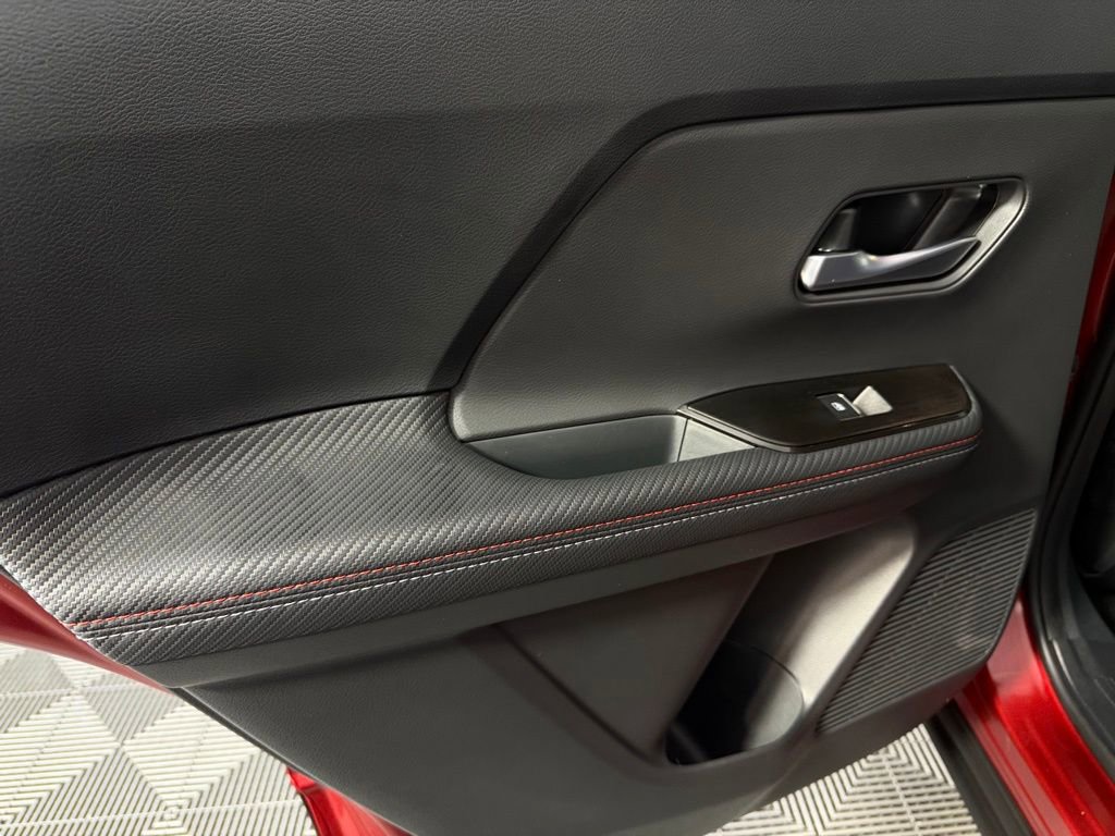 Used 2025 Nissan Kicks SR FWD image 26