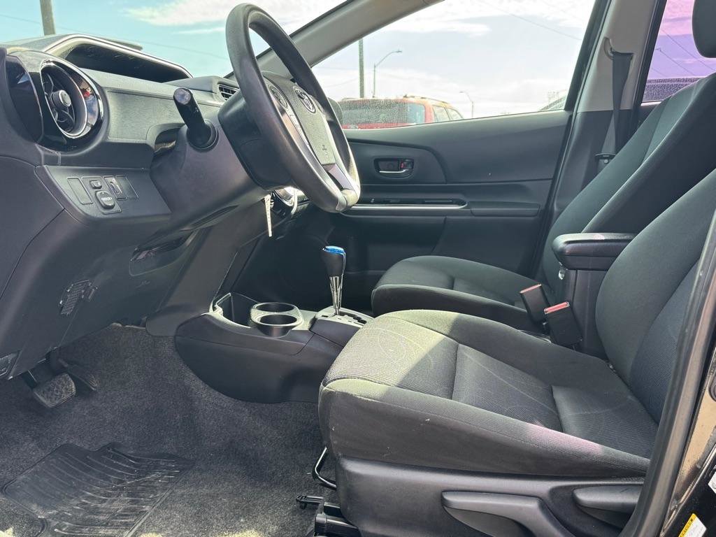 Used 2016 Toyota Prius C Two FWD image 9