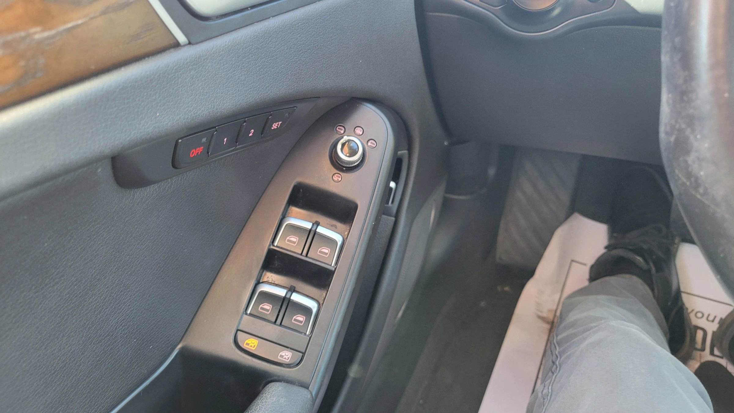 Used 2015 Audi A4 Premium Plus w/ Technology Package image 14