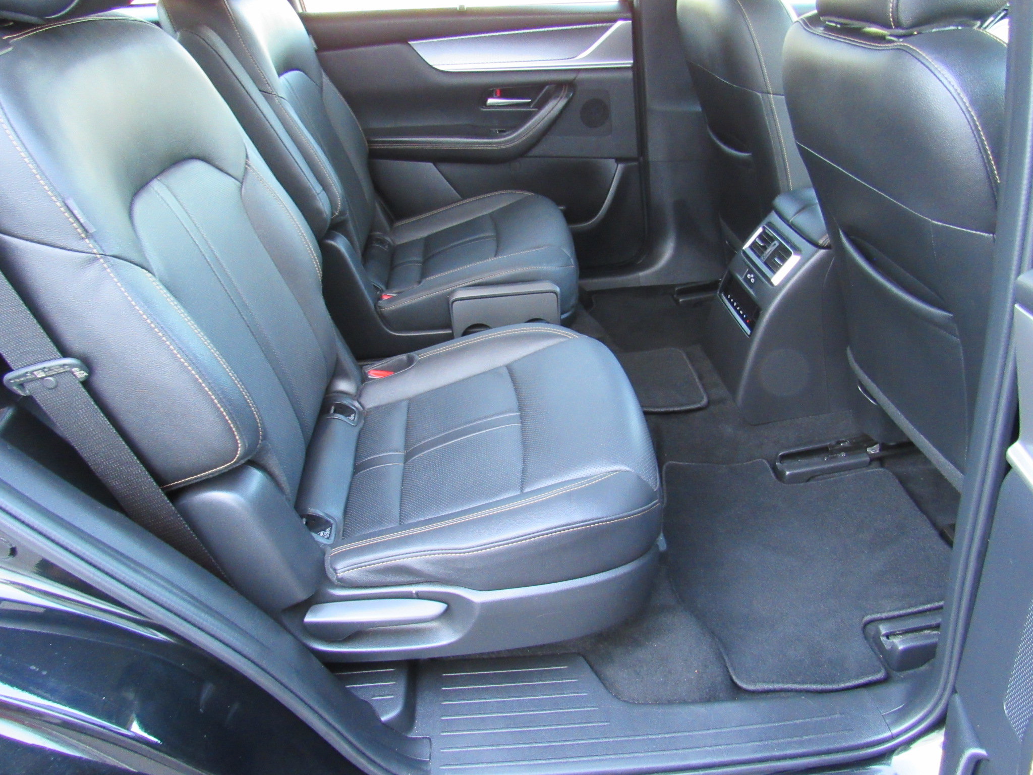 Used 2025 MAZDA CX-90 3.3 Turbo w/ Premium Sport Pkg image 38