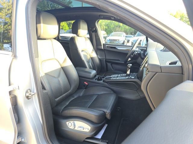 Used 2017 Porsche Macan S AWD/4WD image 13