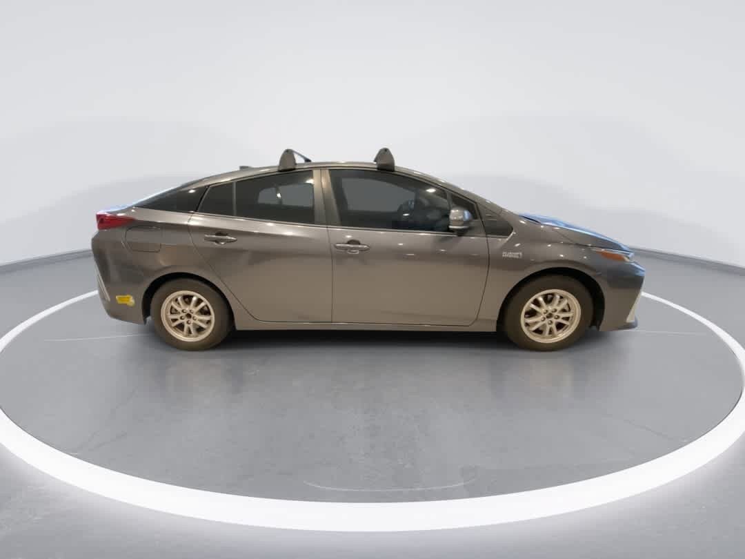 Used 2022 Toyota Prius Prime XLE FWD image 9