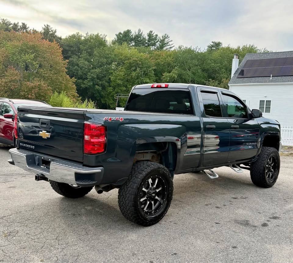 Used 2017 Chevrolet Silverado 1500 LS w/ LS Convenience Package AWD/4WD image 4
