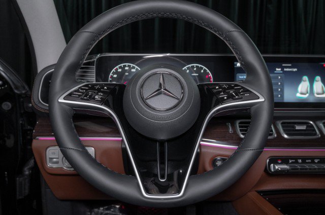 New 2026 Mercedes-Benz GLS 450 4MATIC image 21