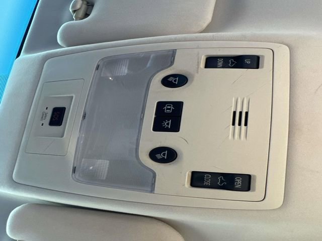 Used 2013 Lexus ES 350 w/ Luxury Pkg image 21