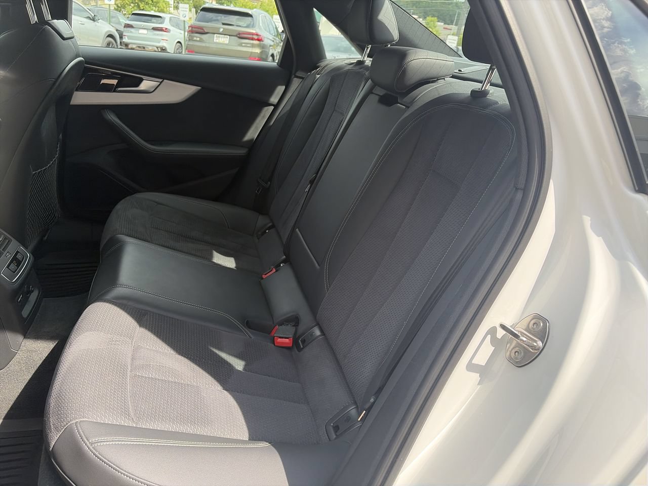 Used 2022 Audi A4 2.0T Premium Plus w/ Premium Plus Package AWD/4WD image 30