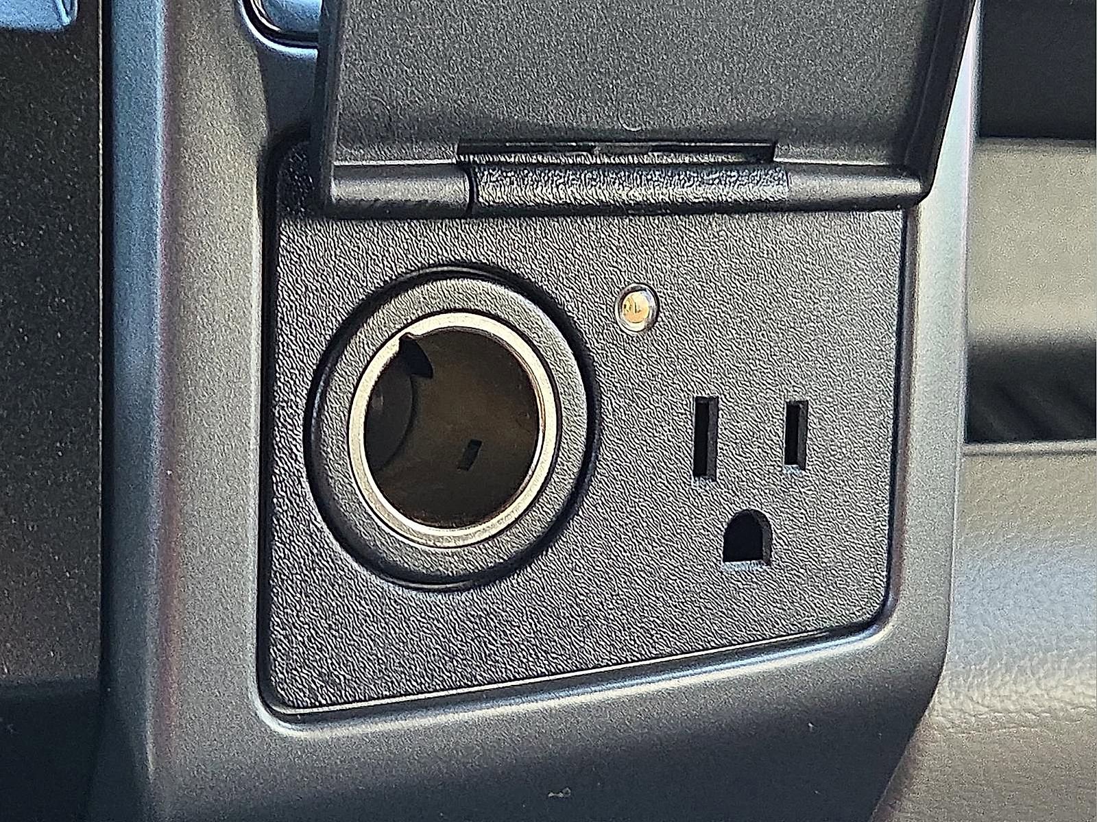 Used 2016 Ford F150 XLT w/ Equipment Group 302A Luxury image 20