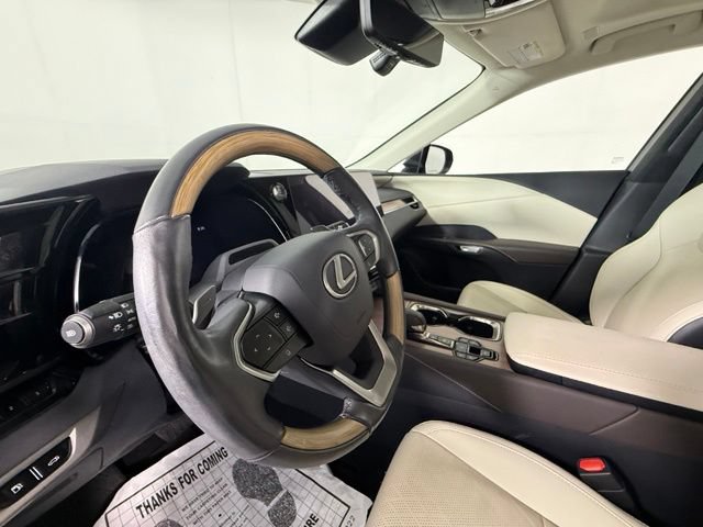 Used 2023 Lexus RX 350 Premium Plus w/ Accessory Package AWD/4WD image 4