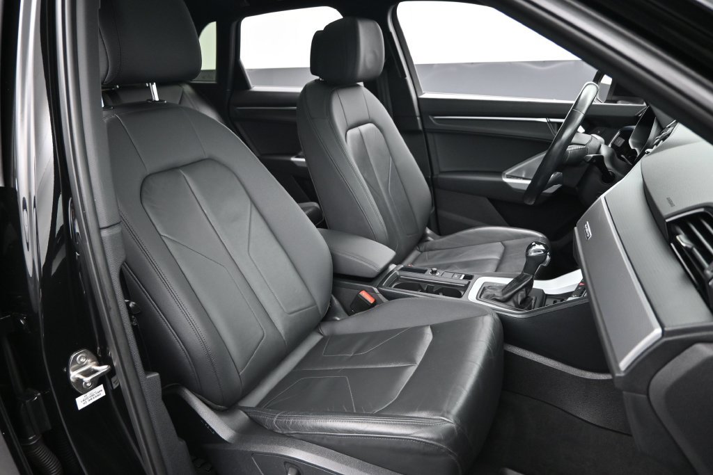 Used 2020 Audi Q3 2.0T Premium Plus w/ Premium Plus Package AWD/4WD image 22