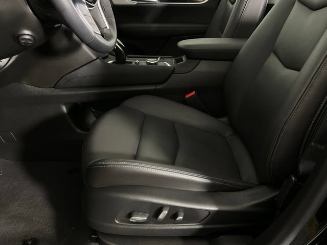 Used 2024 Cadillac XT5 Premium Luxury w/ Technology Package FWD image 27