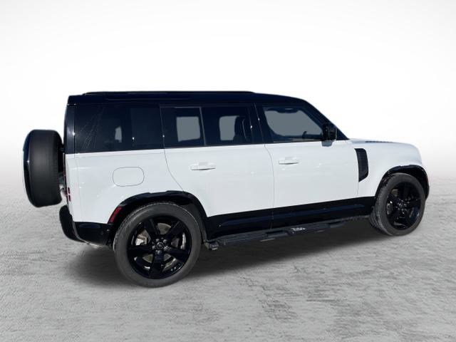 Certified 2025 Land Rover Defender 110 X-Dynamic SE image 7
