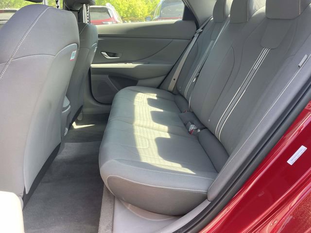 Certified 2025 Hyundai Elantra Sport w/ Cargo Package image 8