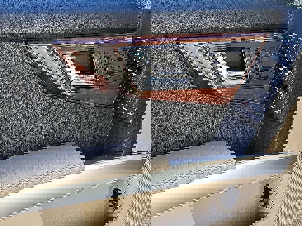 Used 2011 Mercedes-Benz GLK 350 2WD image 11