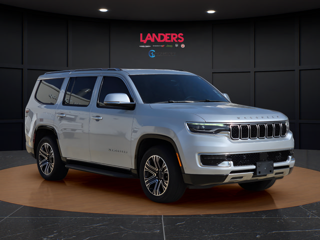 Used 2022 Jeep Wagoneer Series III RWD image 5