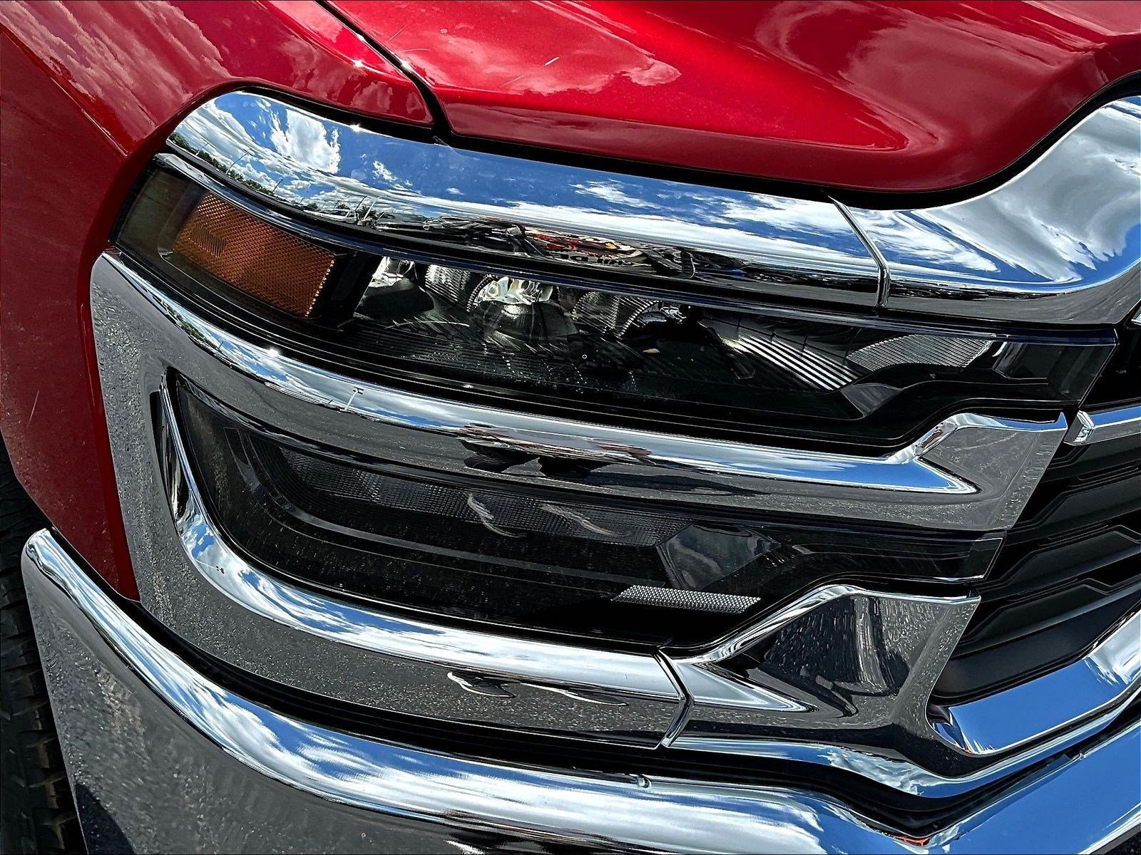 New 2026 RAM 2500 Tradesman AWD/4WD image 8
