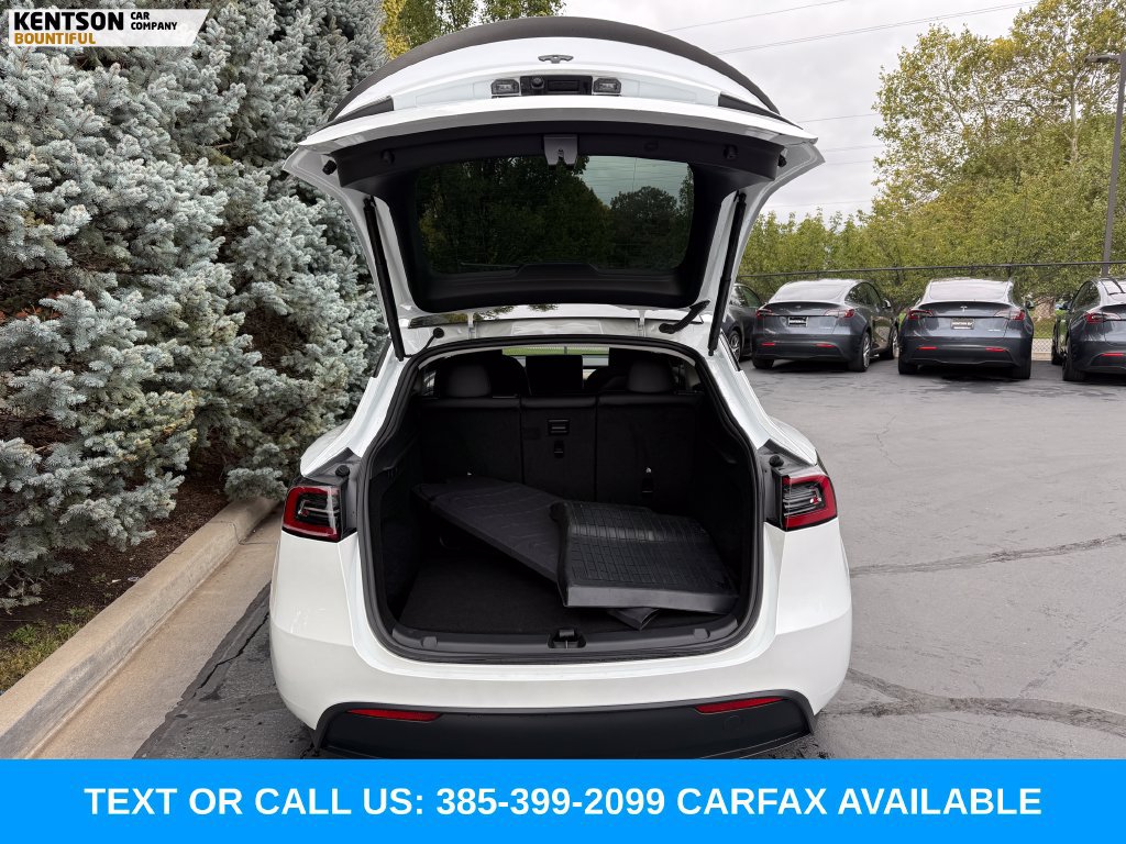 Used 2025 Tesla Model Y Performance AWD/4WD image 33