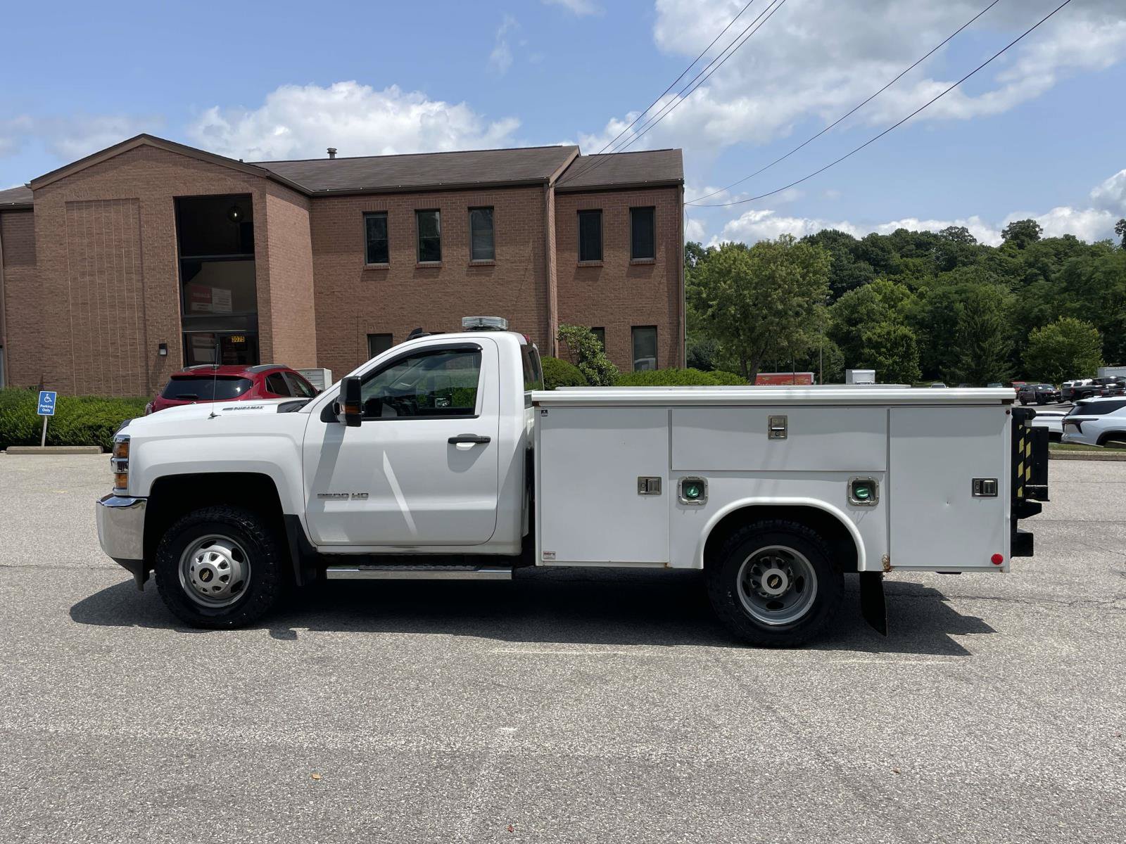 Used 2018 Chevrolet Silverado 3500 W/T w/ WT Convenience Package AWD/4WD image 6