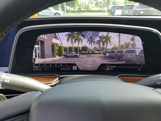 Certified 2024 Cadillac Escalade Luxury RWD image 58