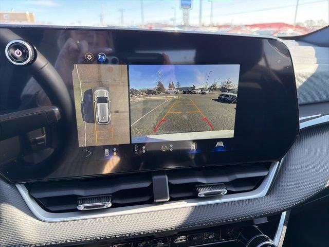 New 2026 Chevrolet Equinox LT w/ Safety and Technology Package FWD image 16