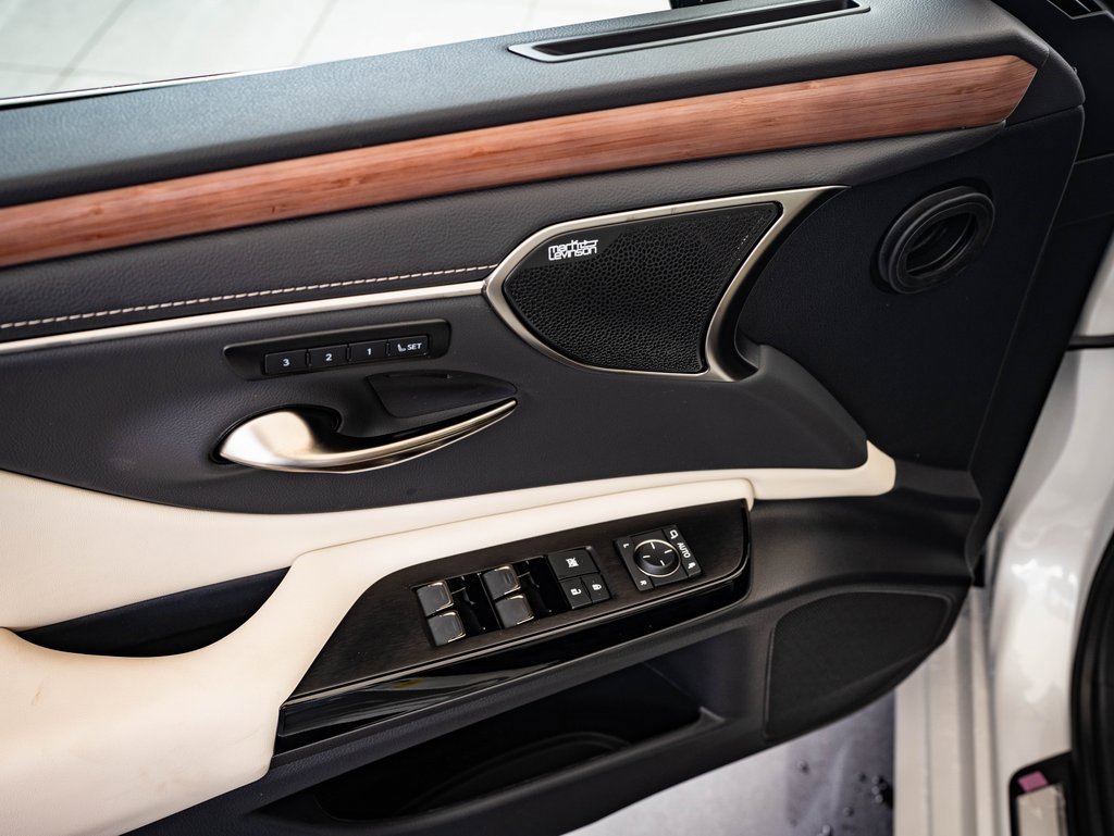 New 2025 Lexus ES 350 Luxury image 22