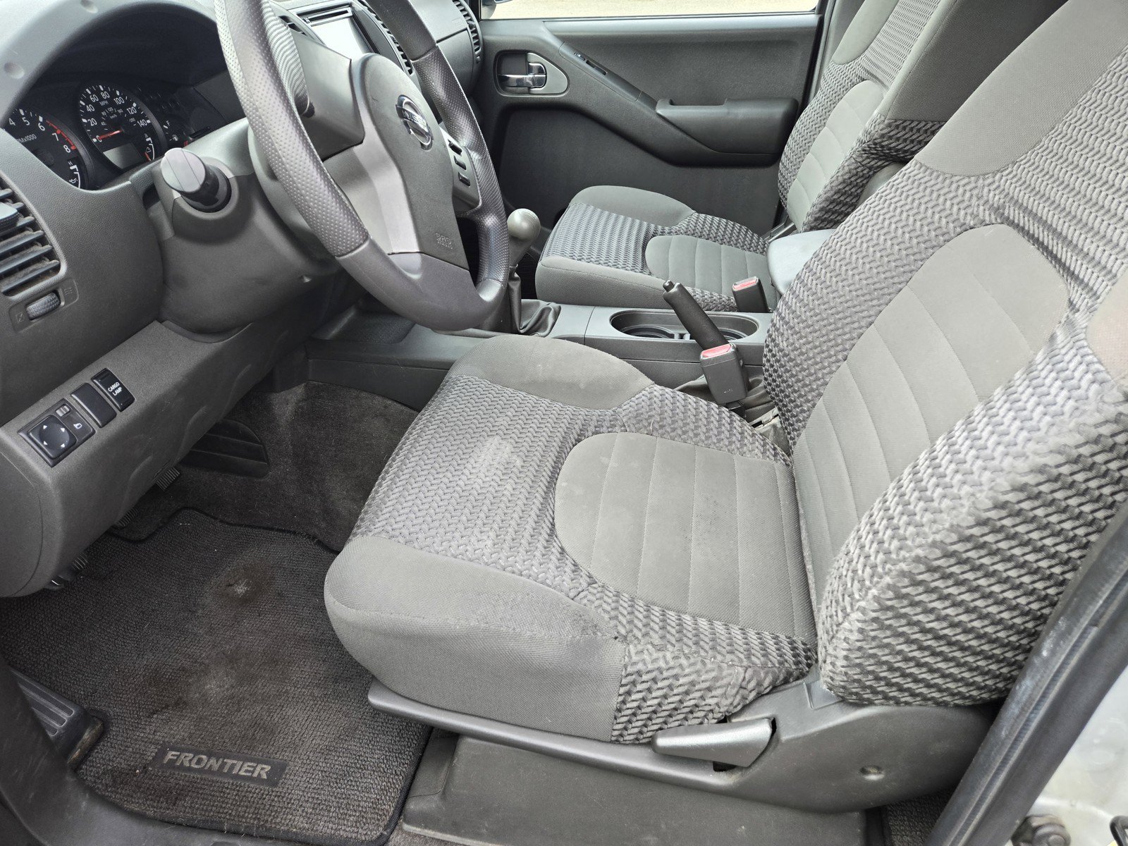 Used 2005 Nissan Frontier SE w/ (P01) Power Pkg RWD image 8